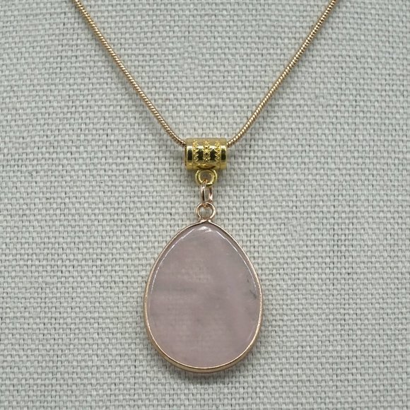 Genuine Rose Quartz stone with rope link chain. - Picture 2 of 3
